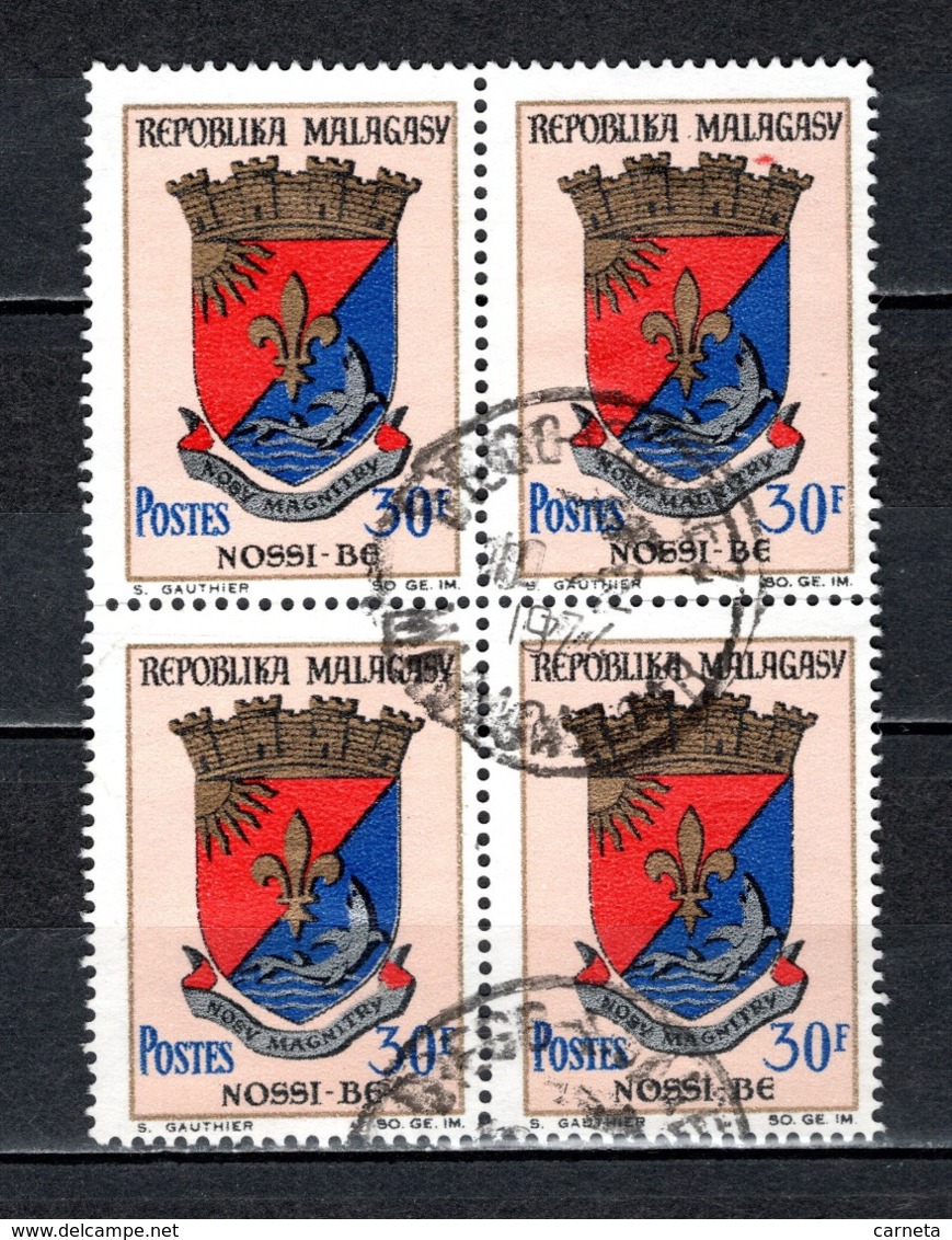 MADAGASCAR   N° 439  EN BLOC DE QUATRE TIMBRES   OBLITERES   COTE 1.60€    ARMOIRIE - Madagascar (1960-...)