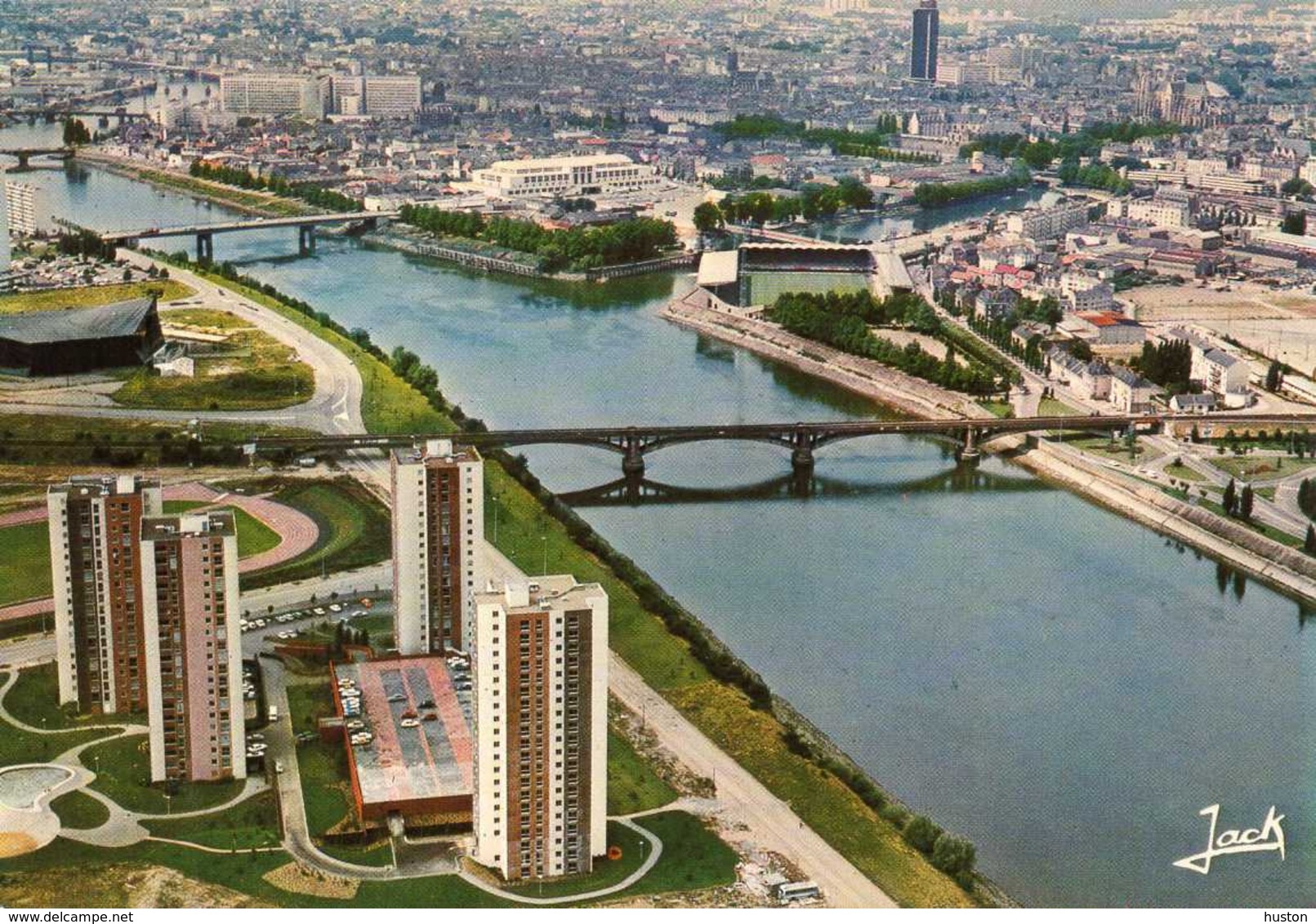 NANTES - Le Stade Marcel-Saupin Et La Salle De Sports - Nantes