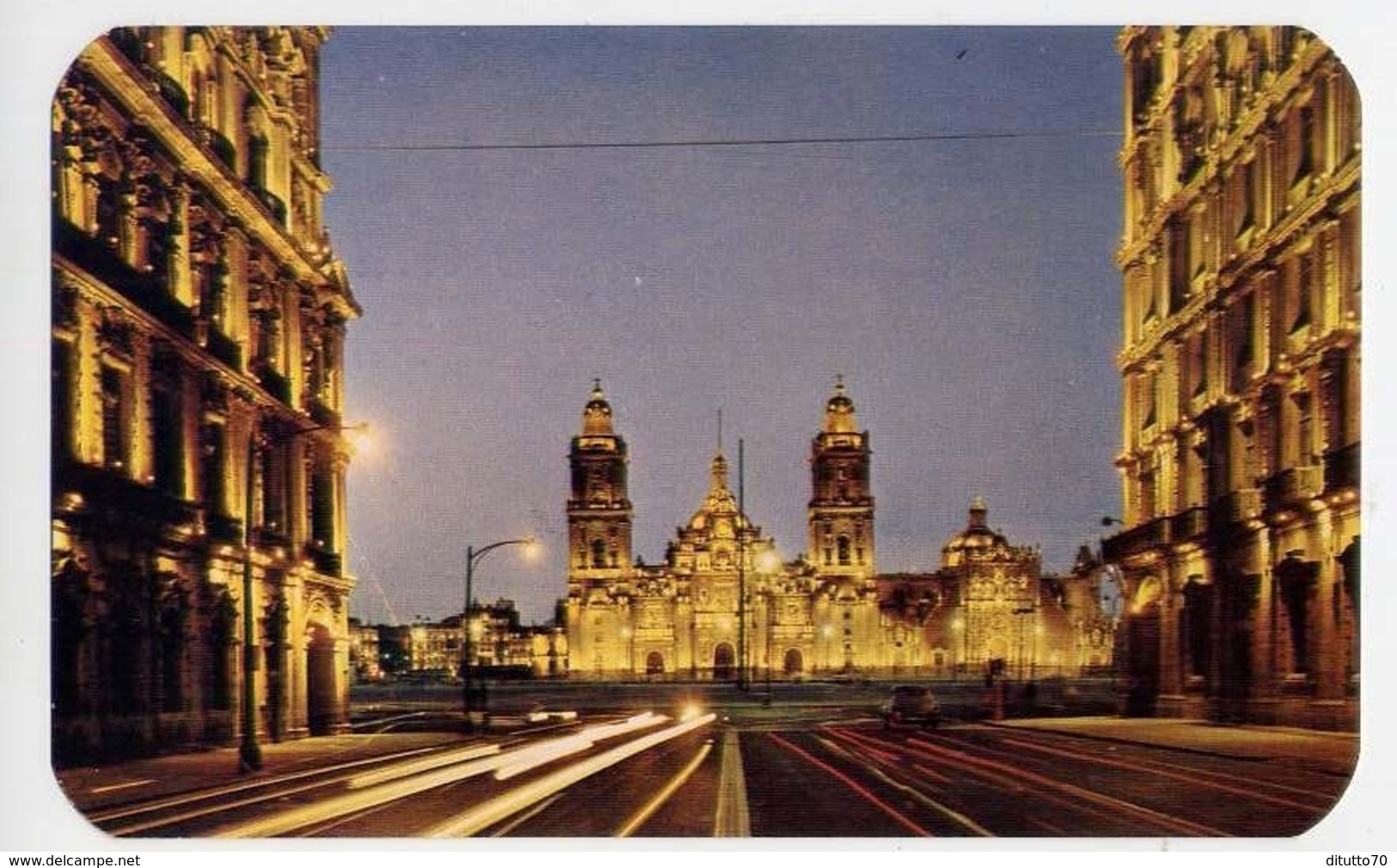 Catedral Metropolitana Iluminacion En Las Fdiestas Patriosa Mexiso - Formato Piccolo Viaggiata Mancante Di Affrancatura - Altri & Non Classificati