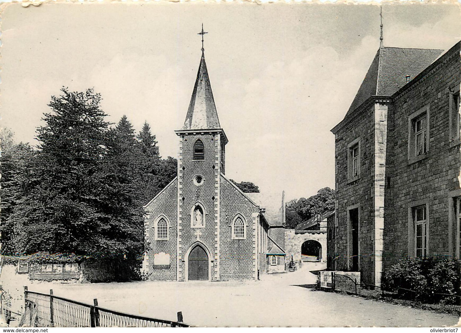 Belgique - Anhée - Annevoie - L' Eglise - Anhee
