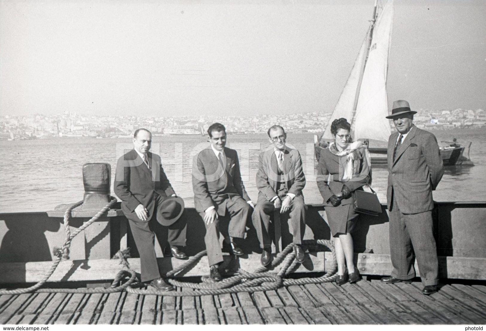 1957 FRAGATA BARCO CANOA TEJO FERRY CACILHAS LISBOA PORTUGAL AMATEUR 35mm ORIGINAL NEGATIVE Not PHOTO No FOTO - Sonstige & Ohne Zuordnung