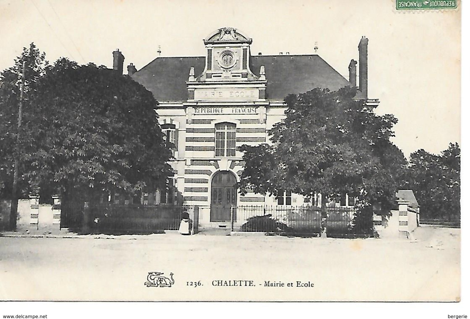 12/16       45   Chalette   Mairie & école - Autres & Non Classés