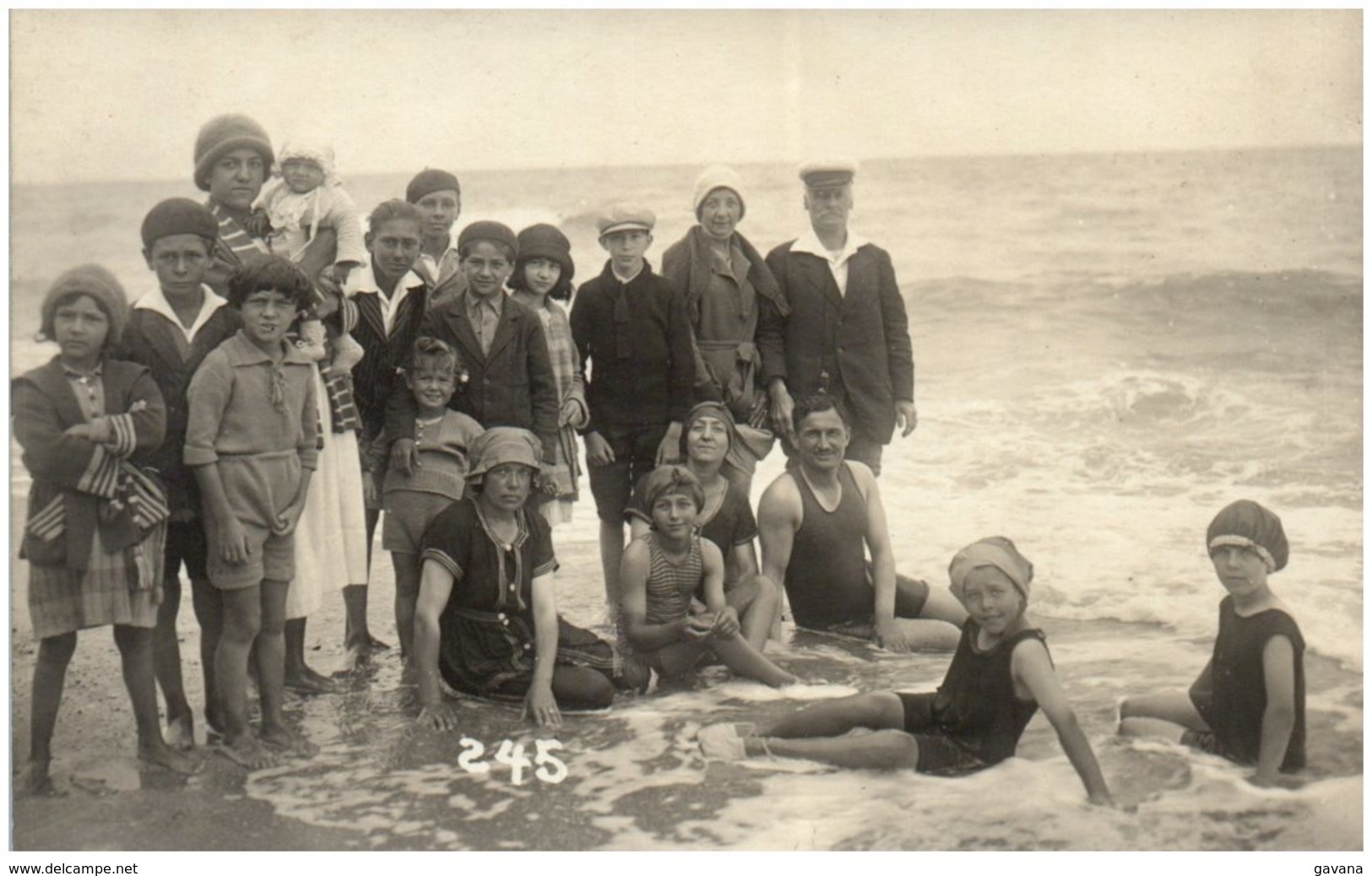 14 SAINT-AUBIN-sur-MER - Scène De Plage - Carte-photo - Saint Aubin