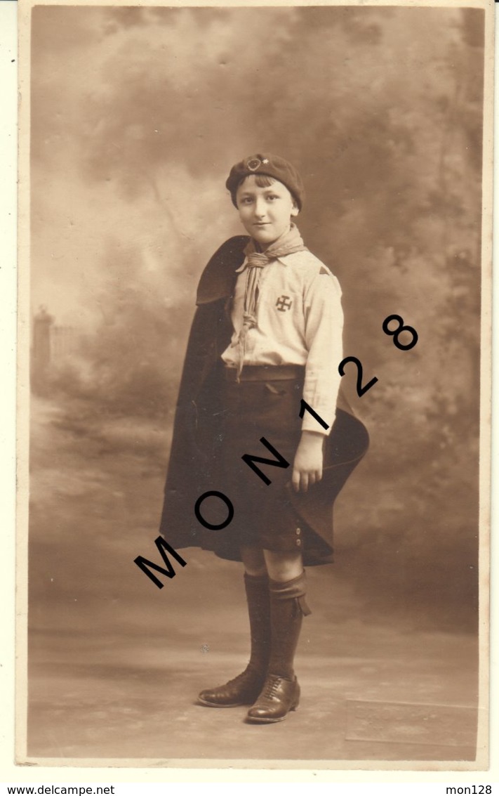 JEUNE FILLE SCOUT - PHOTO CARTE - PHOTOGRAPHE BOUCHERON AIX EN PROVENCE - Scoutisme