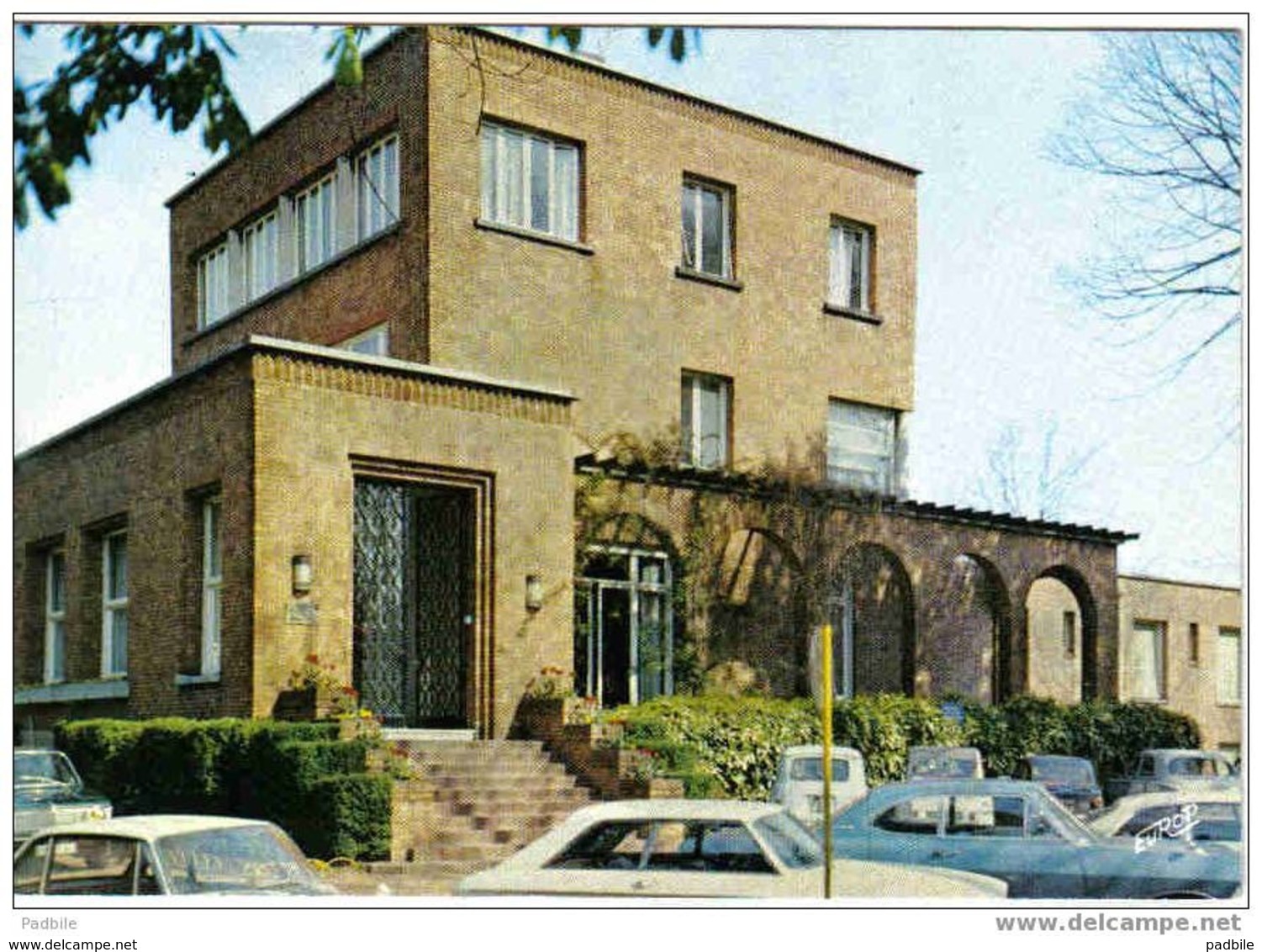 Carte Postale   59. Marcq-en-Baroeul  La Clinique Du Croisé-Laroche Renault 4L - Marcq En Baroeul