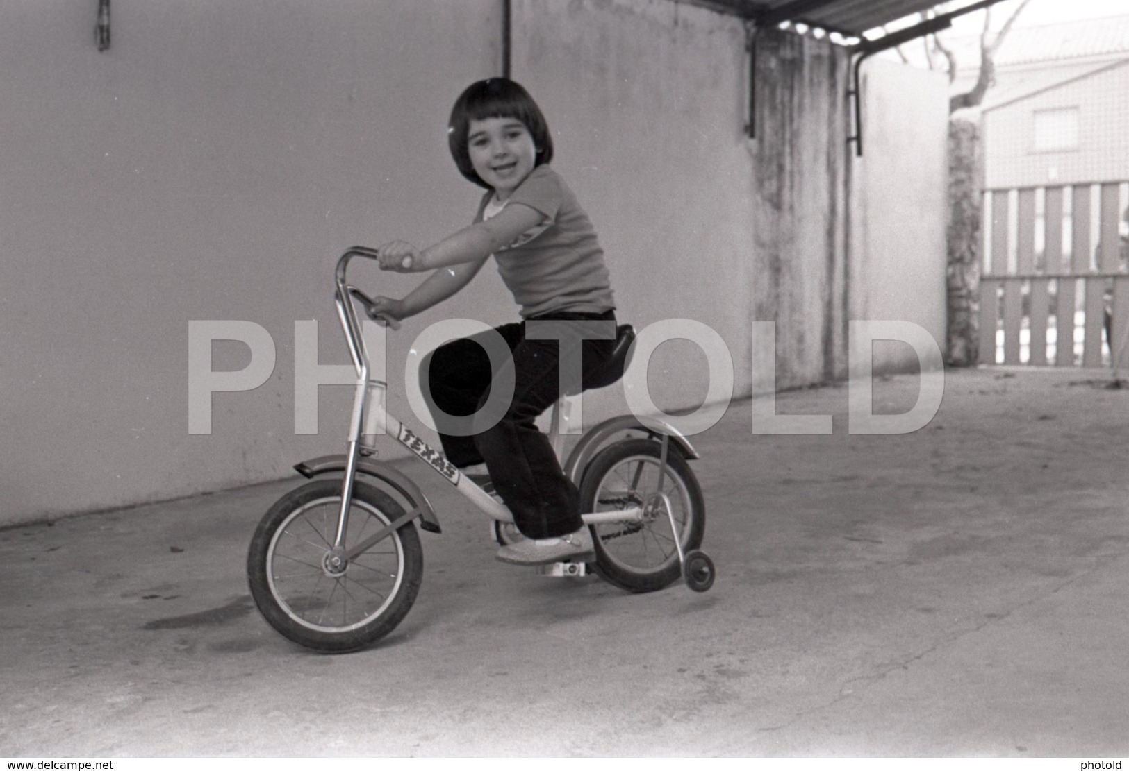 1973 BOY BYCICLE VELO PORTUGAL AMATEUR 35mm ORIGINAL NEGATIVE Not PHOTO No FOTO - Sonstige & Ohne Zuordnung