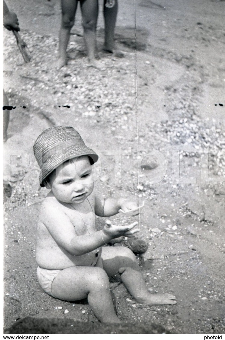 1957 PRAIA BEACH PLAGE PLAYA PORTUGAL AMATEUR 35mm ORIGINAL NEGATIVE Not PHOTO No FOTO - Sonstige & Ohne Zuordnung