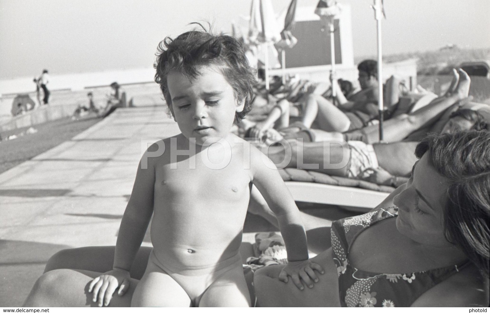 1973 PISCINA POOL TROIA SETUBAL NUDE GIRL ENFANT CHILD PORTUGAL AMATEUR 35mm ORIGINAL NEGATIVE Not PHOTO No FOTO - Other & Unclassified