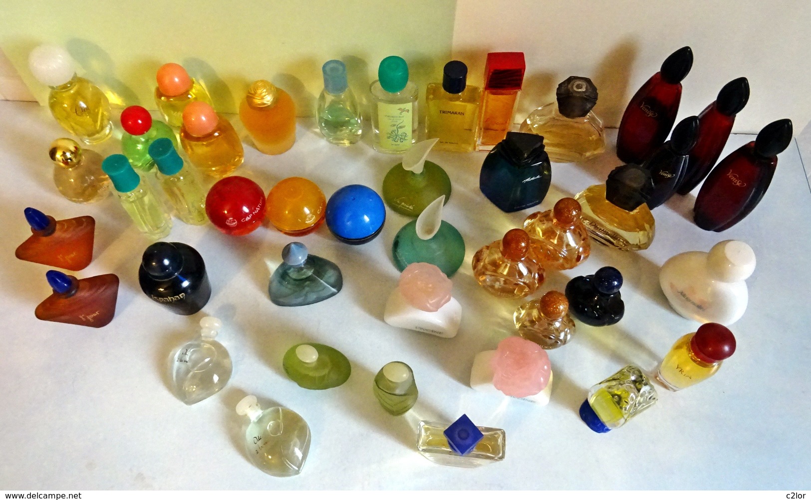 Important Lot De  Miniatures De Parfum Yves Rocher Sans Boites - Miniaturen Flesjes Dame (zonder Doos)