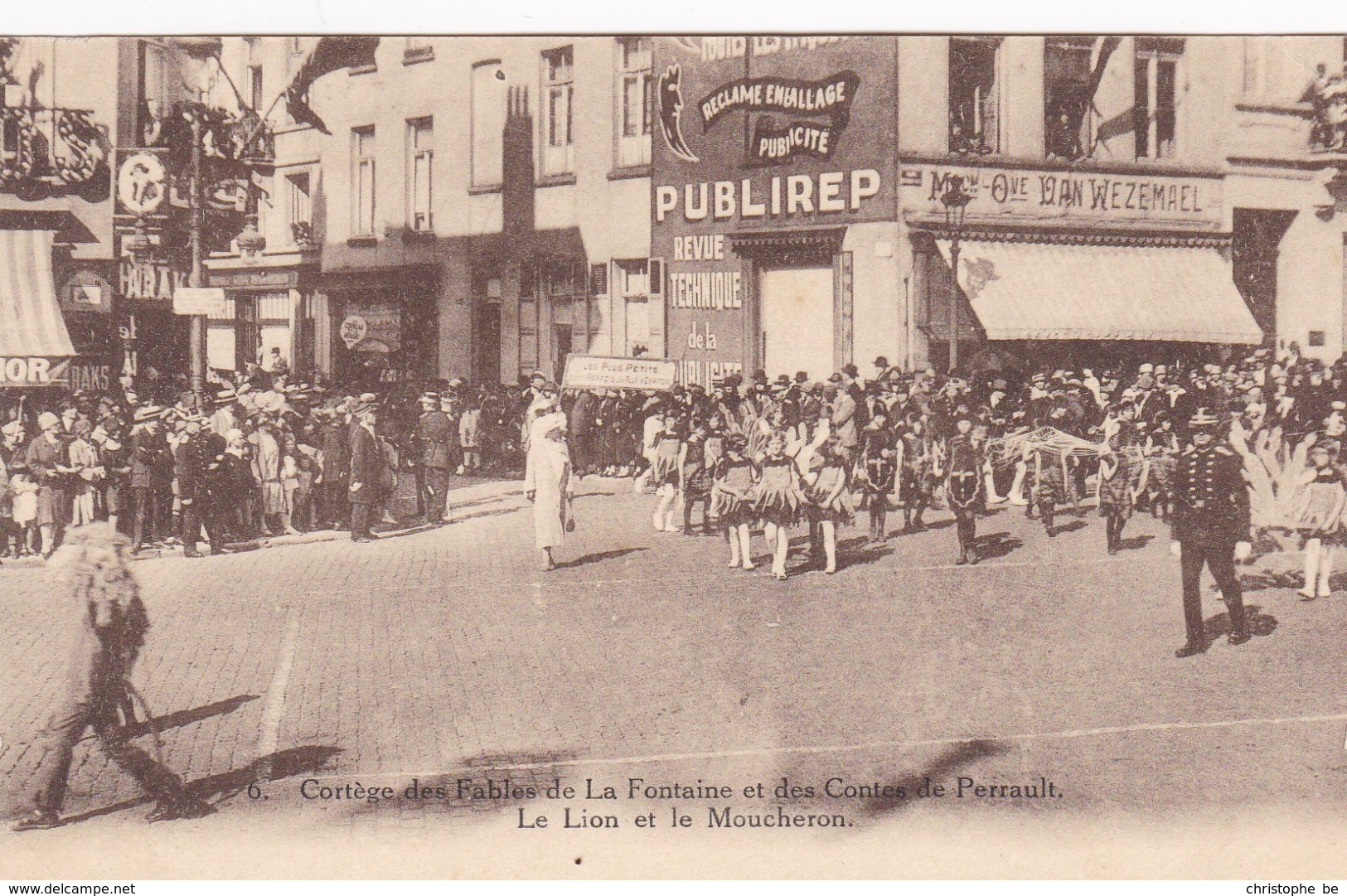 Elsene, Ixelles, Cortège Des Fables De La Fontaine Et Des Contes De Perault, Le Lion Et Le Moucheron (pk64374) - Elsene - Ixelles