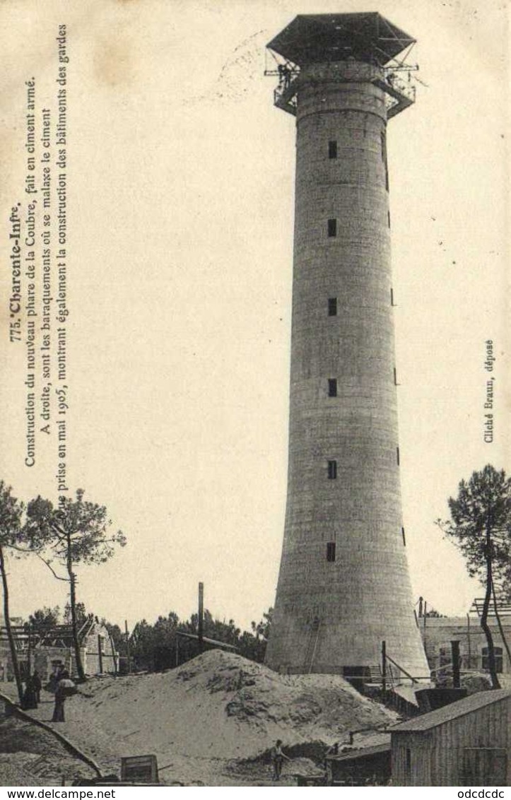 Construction Du Nouveau Phare De La Courbe A Droite Les Baraquements Ou Se Malaxe Le Ciment Vue Prise En 1905  Construct - Autres & Non Classés