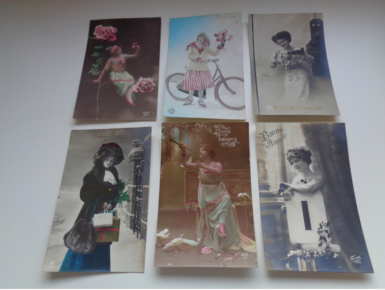 Beau Lot De 60 Cartes Postales De Fantaisie Femmes Femme   Mooi Lot Van 60 Postkaarten Fantasie Vrouwen Vrouw - 60 Scans - 5 - 99 Cartes