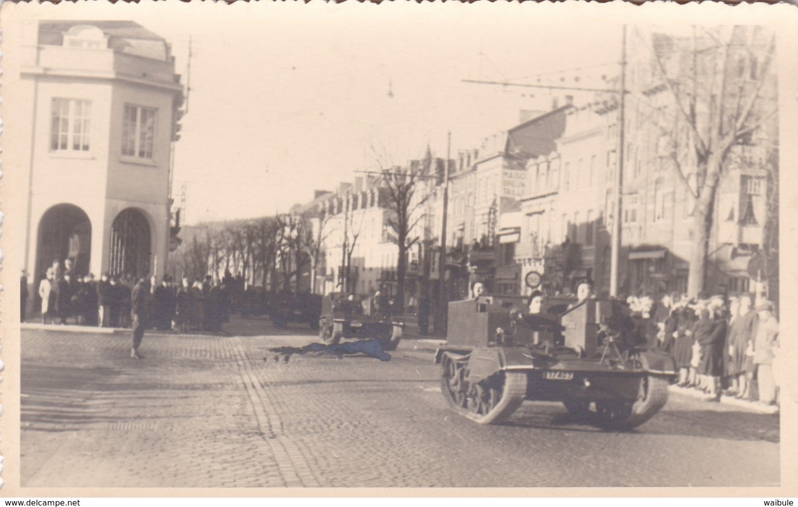 Soldat Armée Militaire Belge Défilé à Spa Char Tank Photo Carte - Guerra, Militari