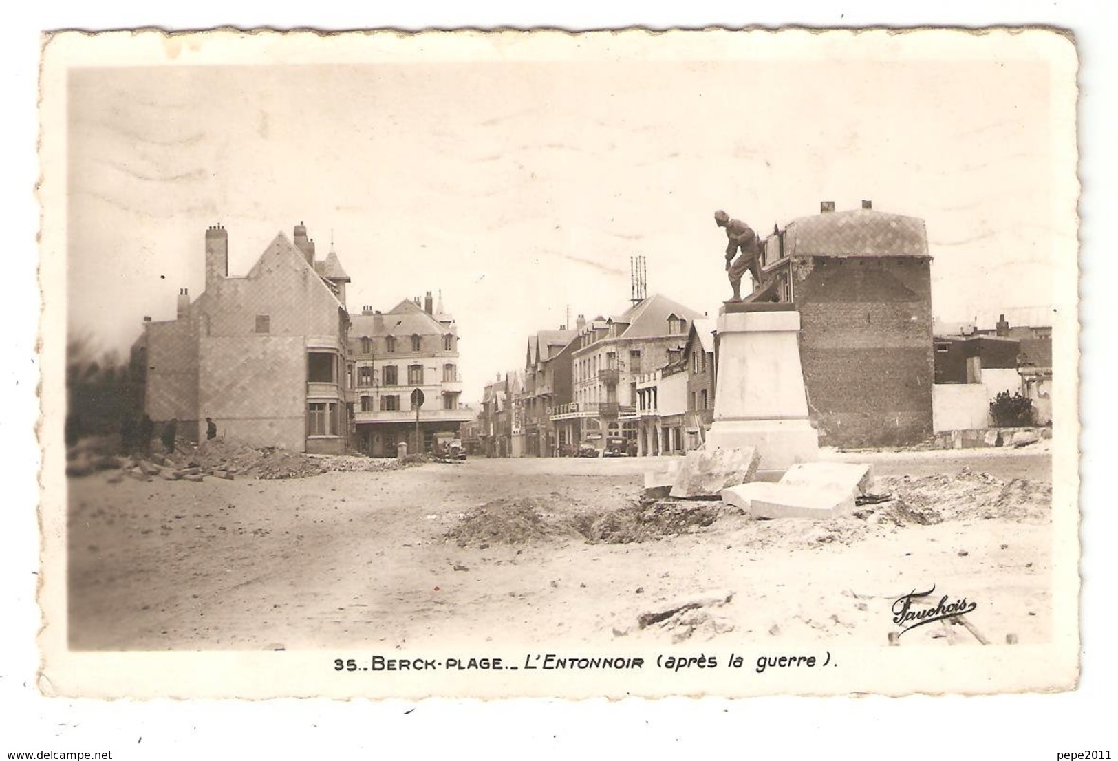 CPA Militaria 62 BERCK-PLAGE L'Entonnoir - Monument Du Souvenir Fusilliers ( En Partie Détruit Après La Guerre 39-45) - Berck