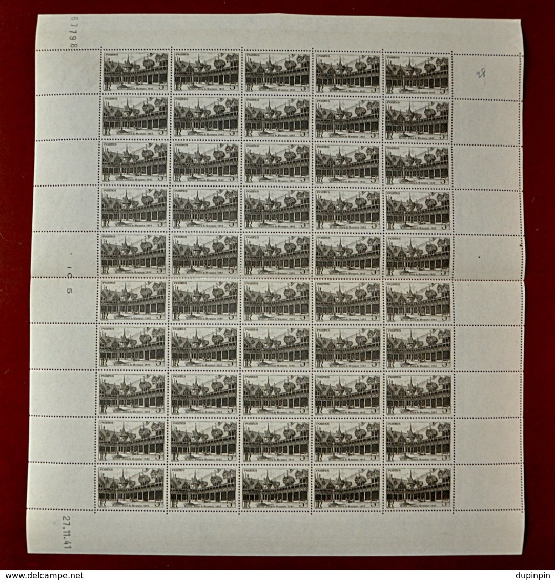 50 Timbres ++ Sur Feuille Année 1941 N° 499 Hôtel -Dieu De Beaune - Feuilles Complètes