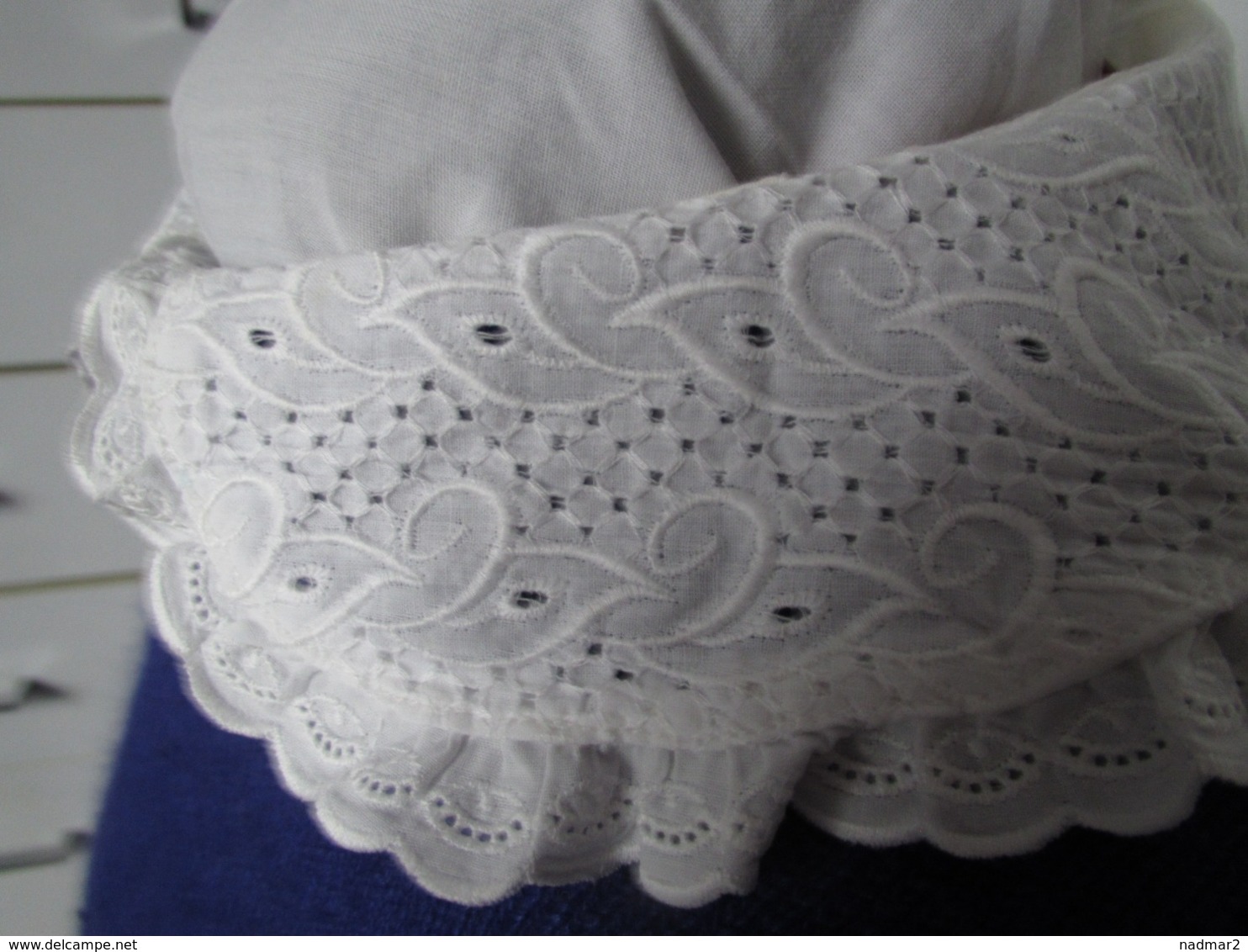 Beau Col De Robe Ancien En Broderie Anglaise Années 40 50 Voir Détails Sur Photos TBE N°3 - Laces & Cloth