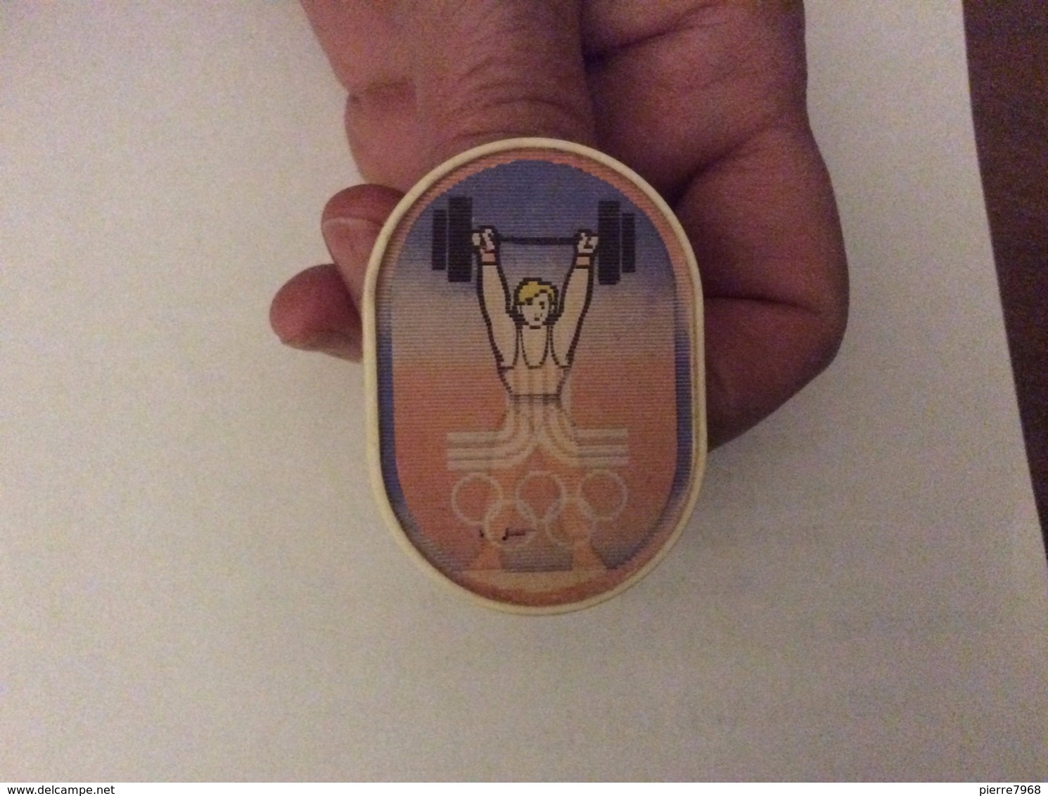 Insigne Broche Hologramme : Jeux Olympiques De Moscou 1980 - Haltérophilie - Plastique - Autres & Non Classés