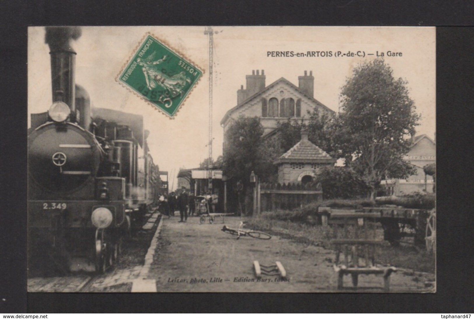 CPA . 62 . PERNES-en-ARTOIS . La Gare . Train à Quai . - Autres & Non Classés