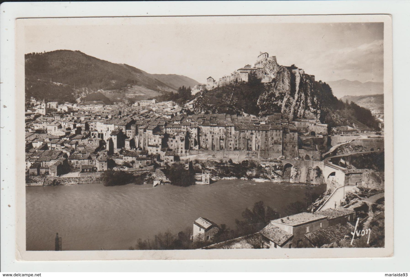 SISTERON - ALPES DE HAUTE PROVENCE - LA DURANCE, LA VILLE ET LE CITADELLE - Sisteron