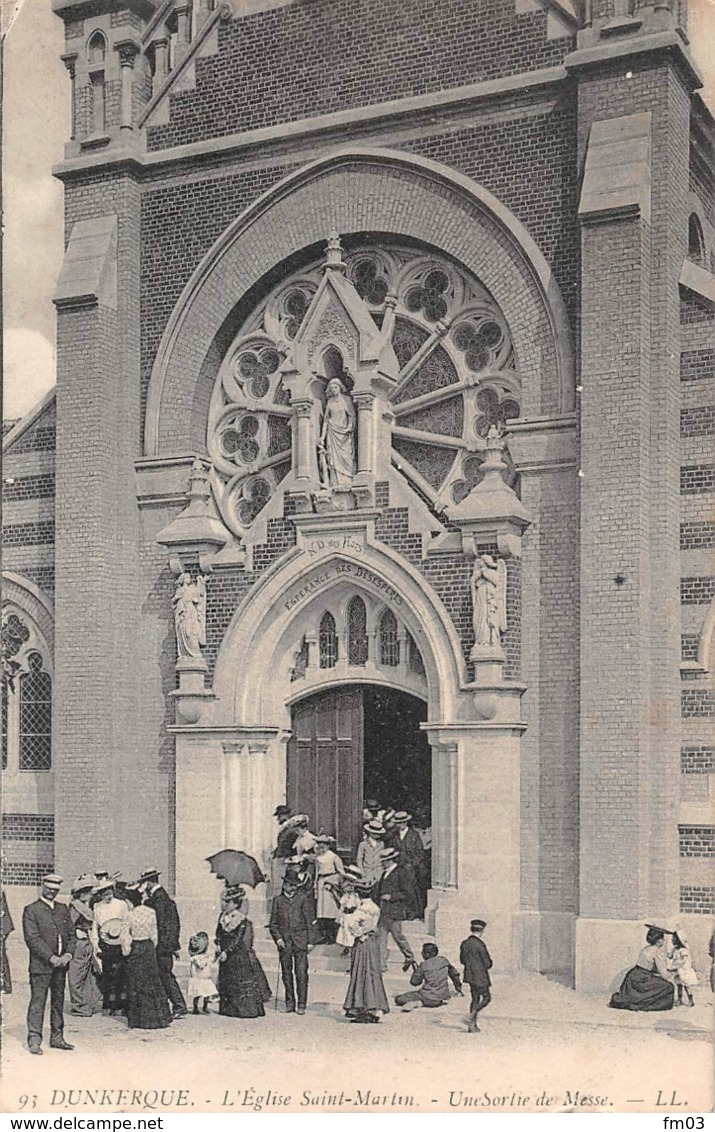 Malo Les Bains Dunkerque LL 93 église Sortie De Messe Précurseur - Malo Les Bains