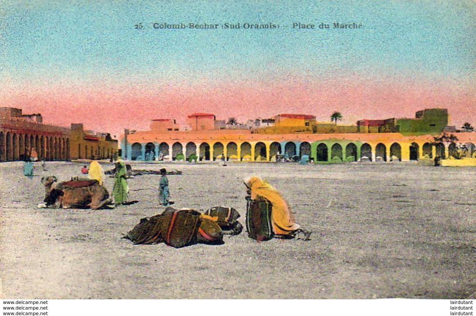 ALGERIE  COLOMB-BECHAR  Place Du Marché   ........  (Ref H2291 ) - Bechar (Colomb Béchar)