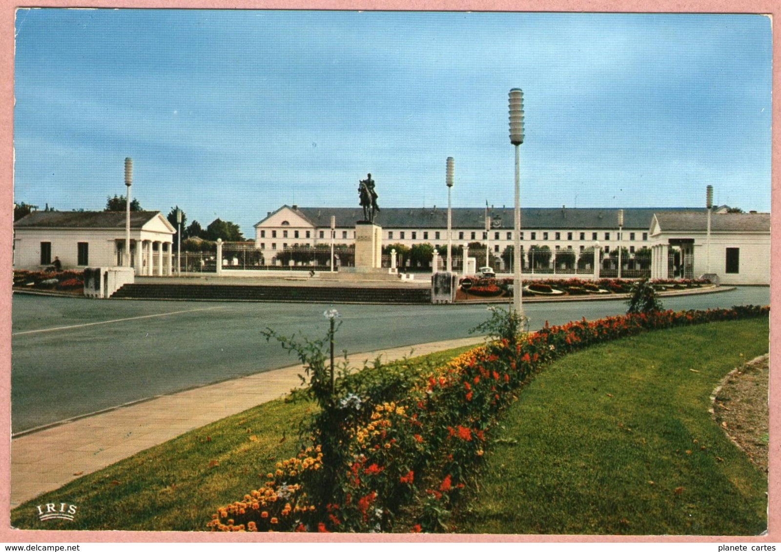 65 / TARBES - Quartier Larrey - Ier Régiment Hussards Parachutistes (années 60-70) - Tarbes