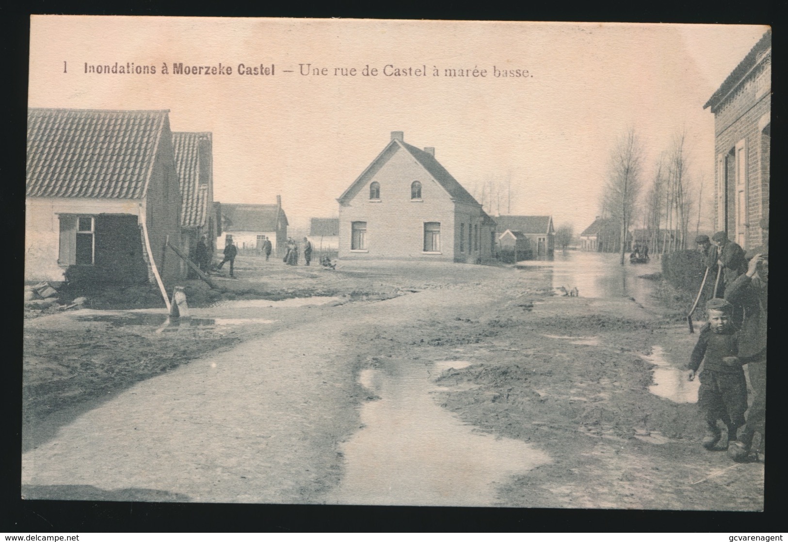 INONDATIONS A MOERZEKE CASTEL    UNE RUE DE CASTEL A MAREE BASSE - Hamme