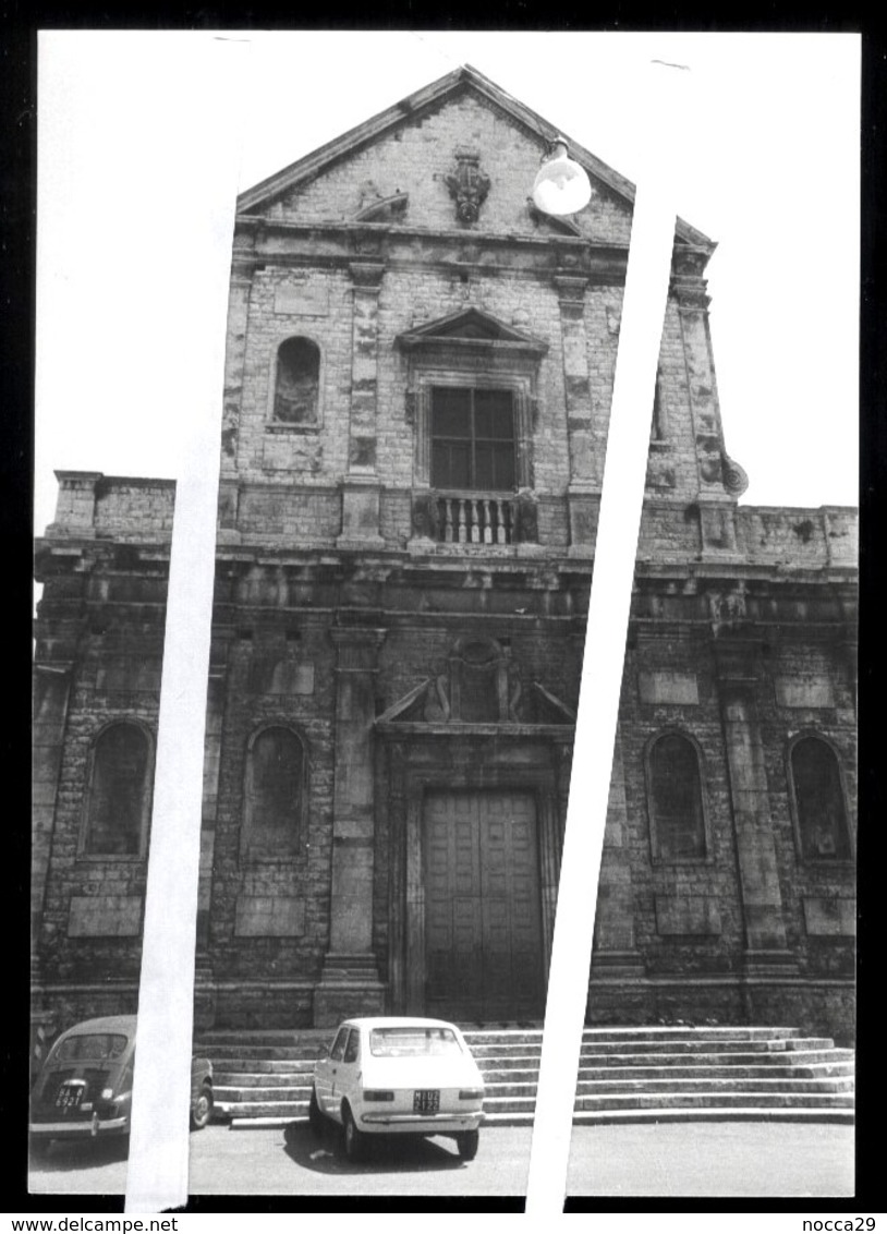 BITONTO - BAT  - ANNI 70 - VECCHIA FOTO ORIGINALE - CHIESA DI S.GAETANO CON FIAT 600 E 127 - Bitonto