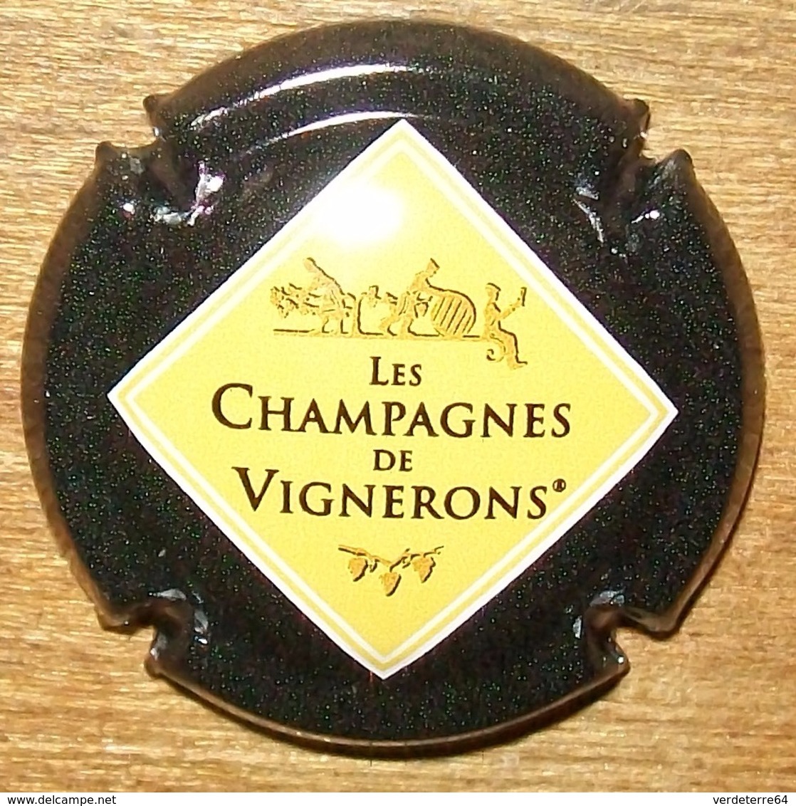 N°1134 CAPSULE DE CHAMPAGNE ET AUTRE - Autres & Non Classés