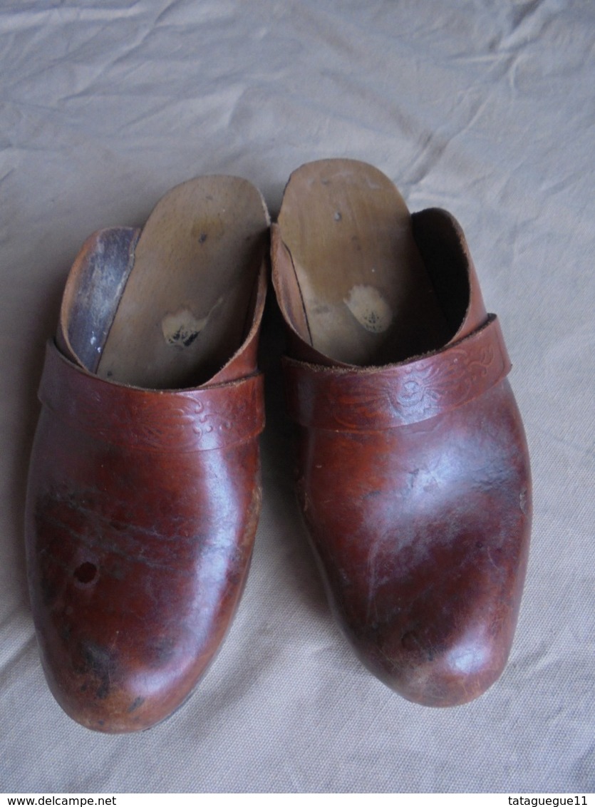 Vintage - Paire de sabots en bois et cuir marron
