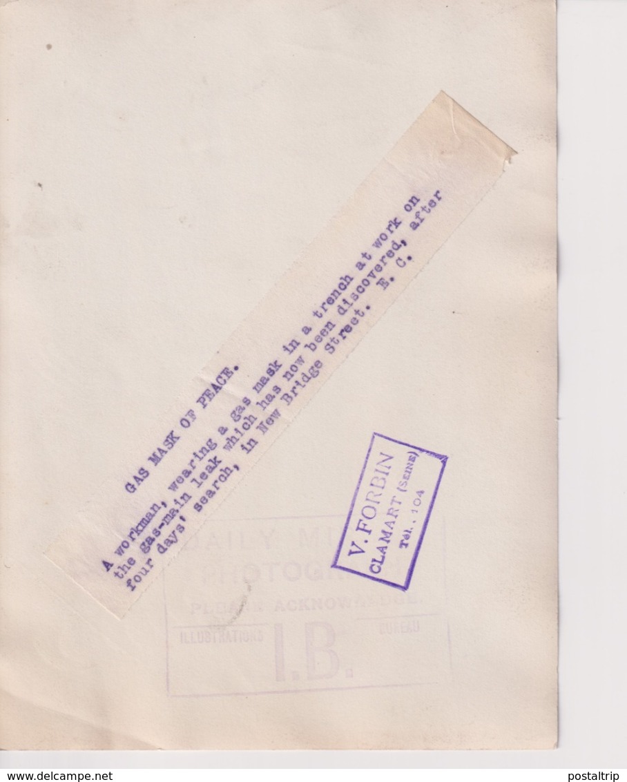 GAS MASK OF PEACE  NEW BRIDGE STREET  Newcastle Upon Tyne ? GAS LEAK +- 20*15CM Fonds Victor FORBIN (1864-1947) - Non Classés