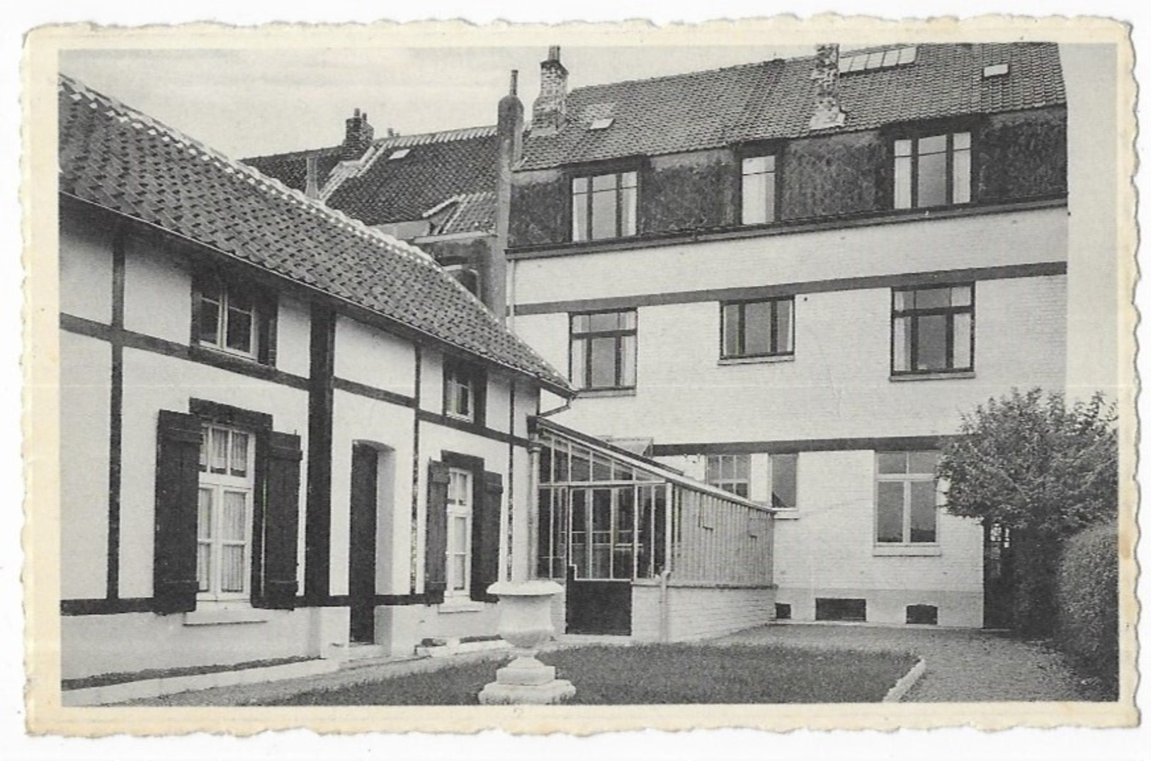 Genval L' Hospitalière Maison De Repos Et De Soins Médicaux 63, Avenue Des Combattants Genval EditionThill Bruxelles - Rixensart