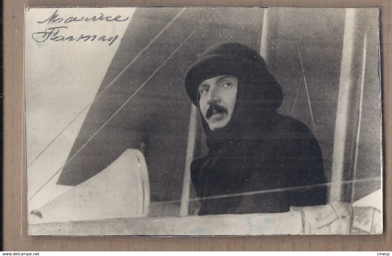 CPSM PHOTO AVIATION - AVIATEUR Maurice FARMAN Autographe ? - TB Plhotographie Aviateur Dans Avion - Aviateurs