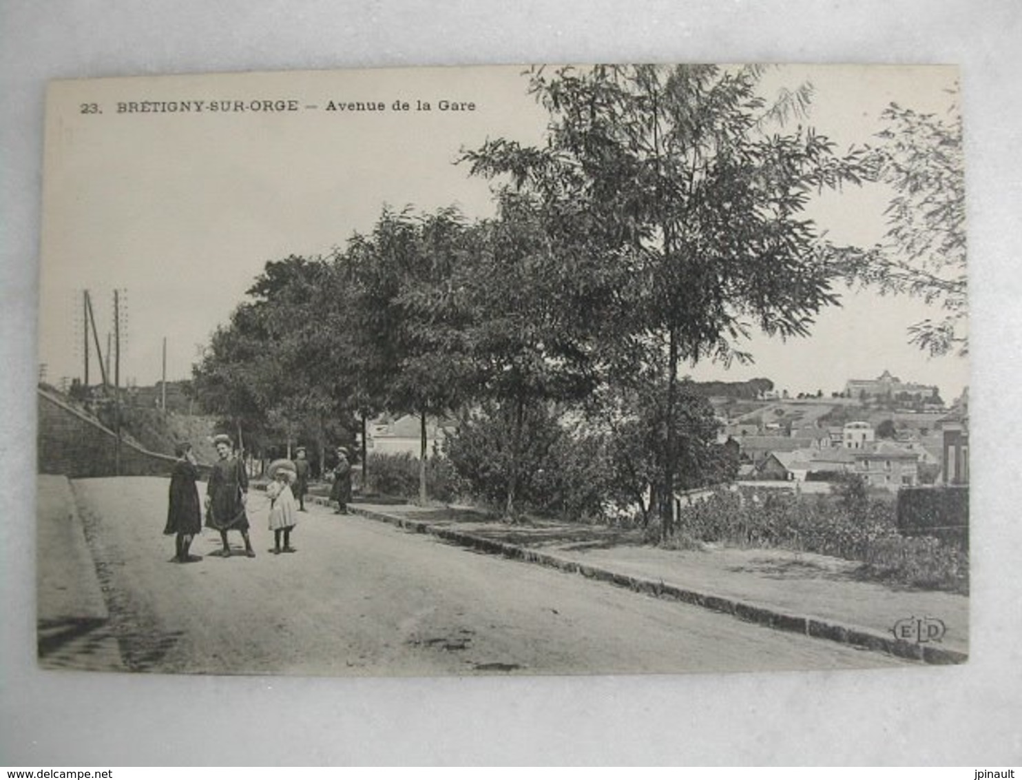 BRETIGNY SUR ORGE - Avenue De La Gare (animée) - Bretigny Sur Orge