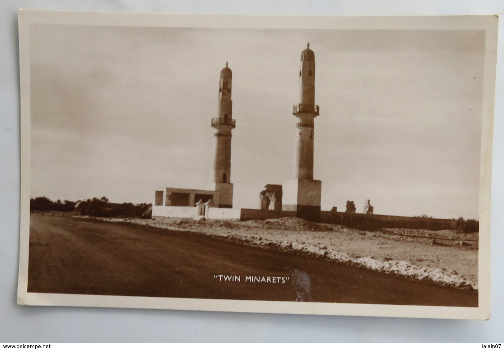 C. P. A. : BAHREIN : "Twin Minarets", In 1961 - Bahreïn