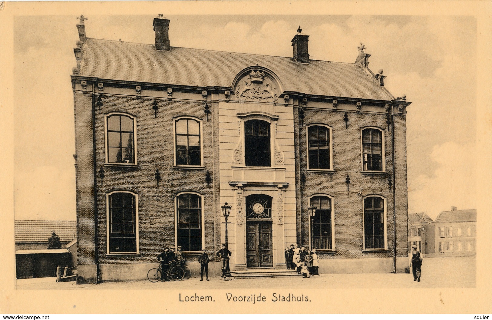 Stadhuis, Voorzijde, Fiets - Lochem