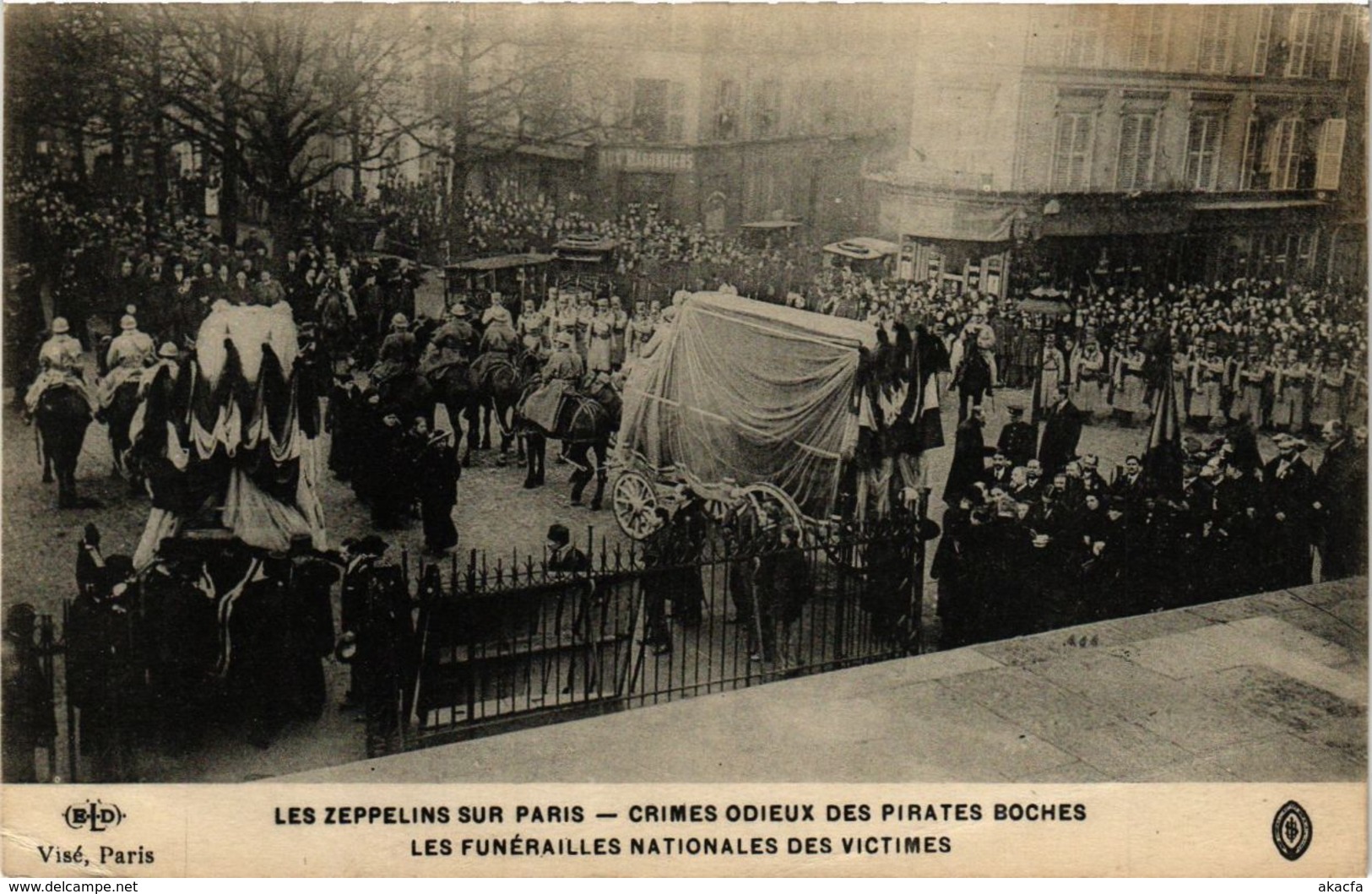 CPA LES ZEPPELINS SUR PARIS Les Funerailles Nationales Des Victimes (176125) - Funérailles