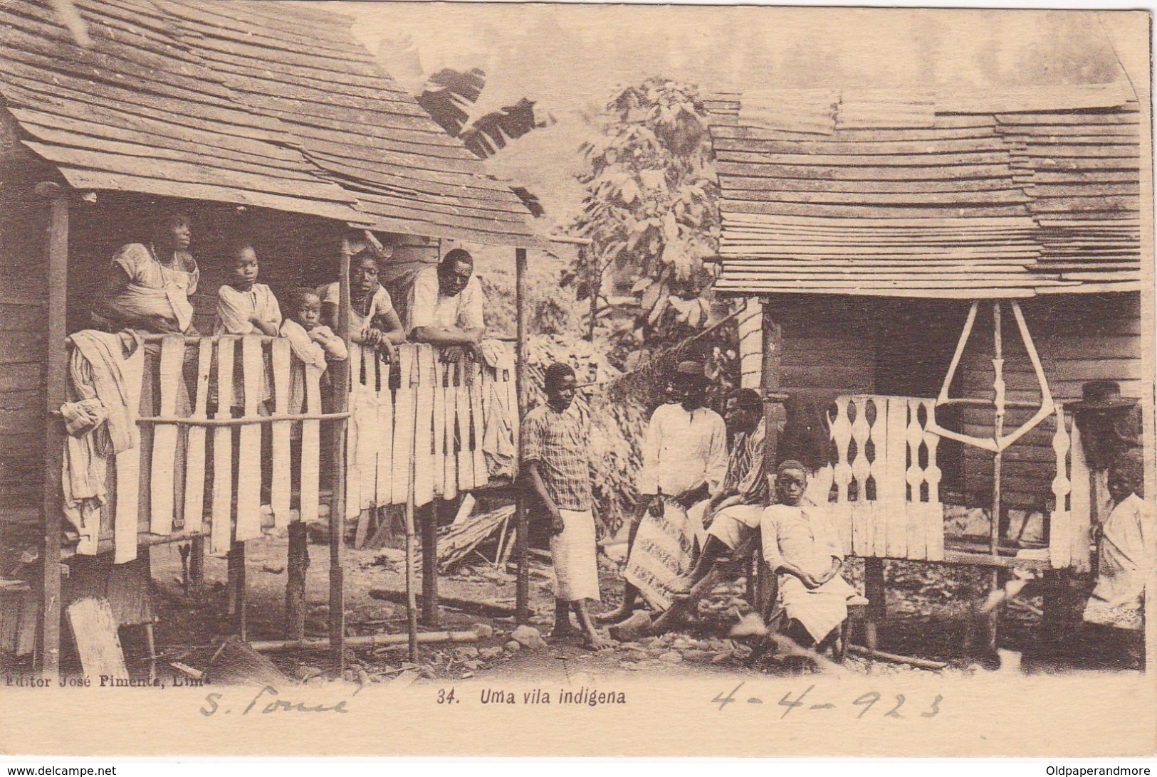 POSTCARD PORTUGAL - OLD COLONY - SÃO TOMÉ E  PRINCIPE - UMA VILA INDIGENA      , S. THOMÉ - Sao Tome Et Principe