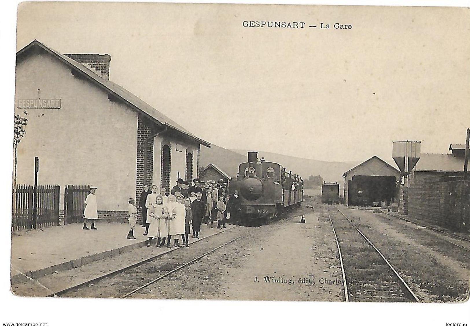 08 GESPUNSART LA GARE LE TRAIN CPA 2 SCANS - Altri & Non Classificati