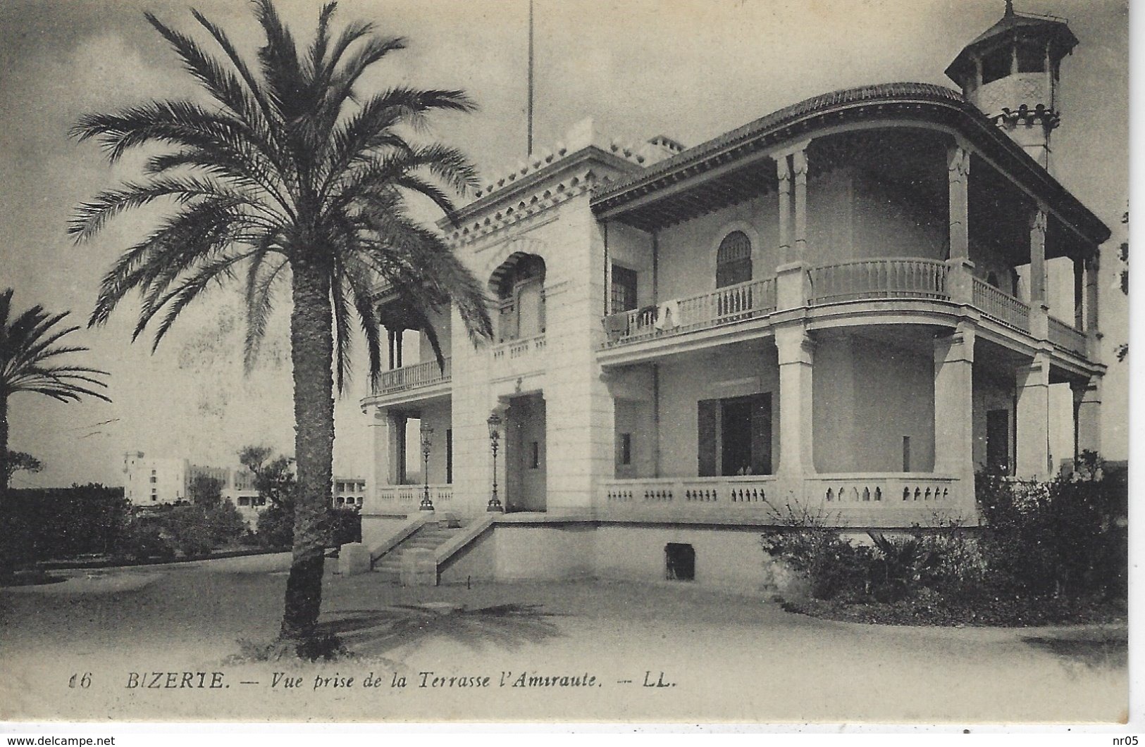 TUNISIE ( Afrique ) - BIZERTE - Vue Prise De La Terrasse L'Amiraute - Tunisie