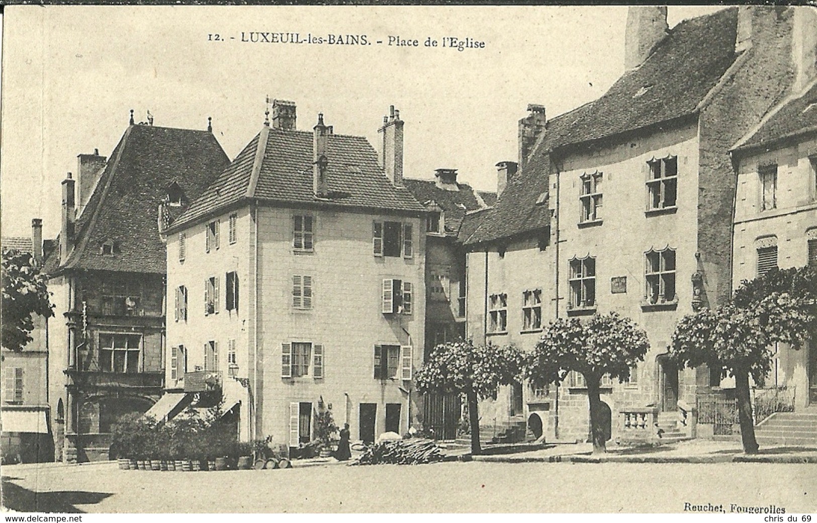 Luxeuil Les Bains Place De L Eglise - Luxeuil Les Bains