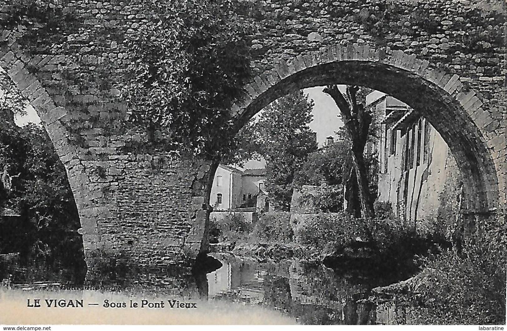 30)  LE VIGAN  -  Sous Le Pont Vieux - Le Vigan