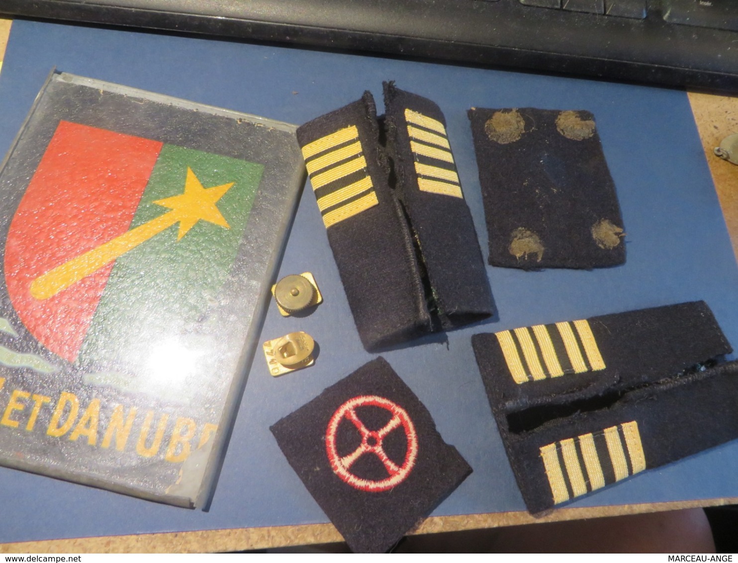 Ecusson Et Divers MILITAIRE - Patches