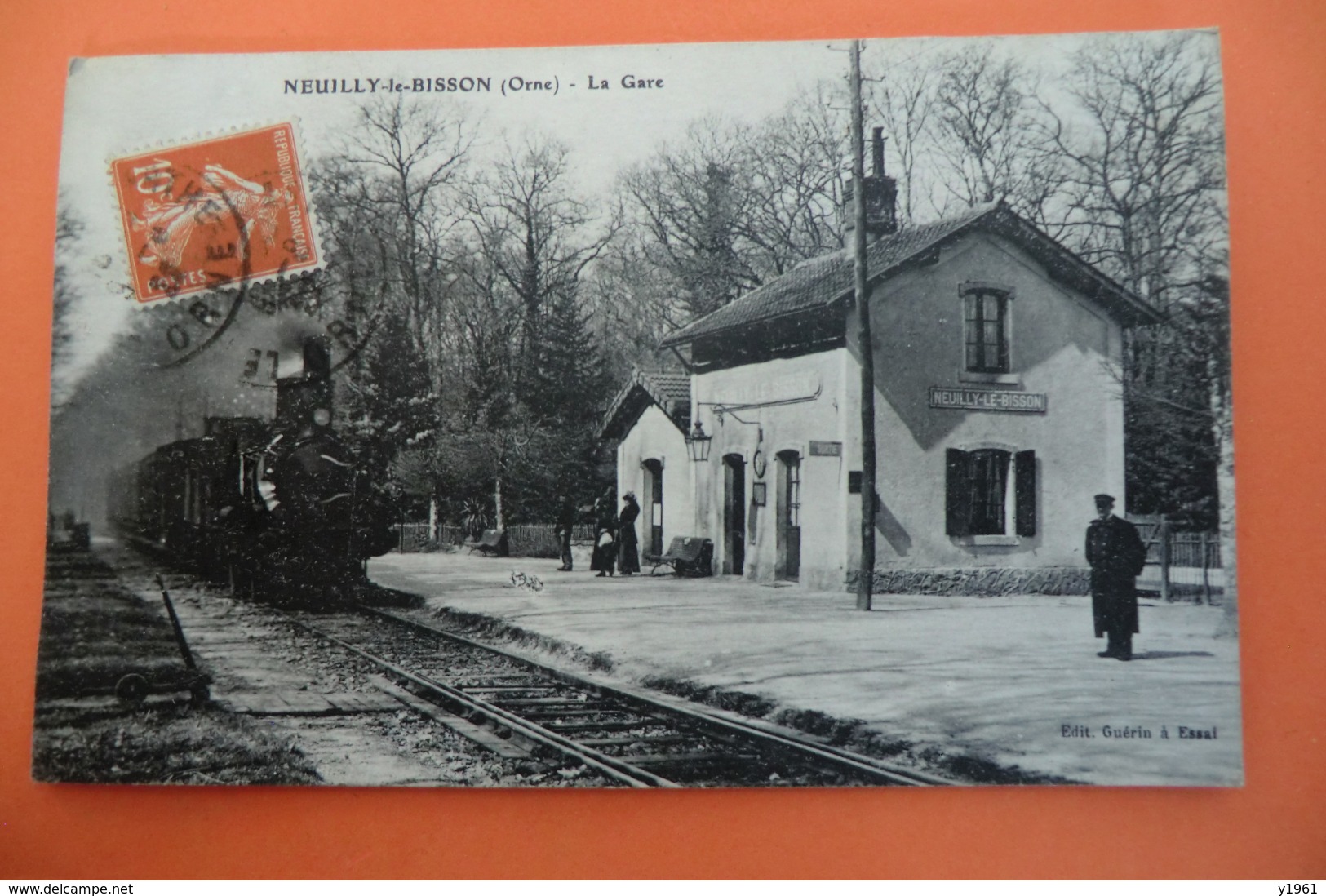 CPA 61 ORNE NEUILLY LE BISSON. La Gare. - Autres & Non Classés