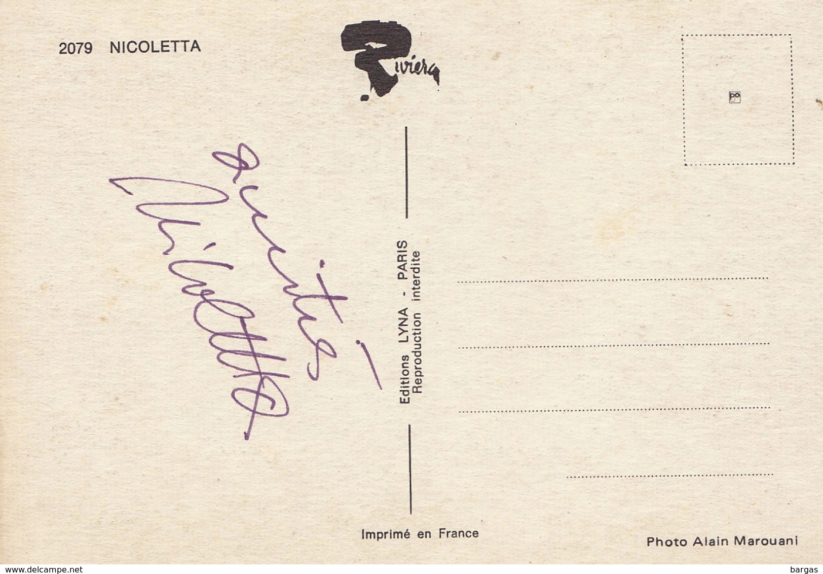 Autographe De Nicoletta Sur Carte Postale Chanteuse - Autres & Non Classés