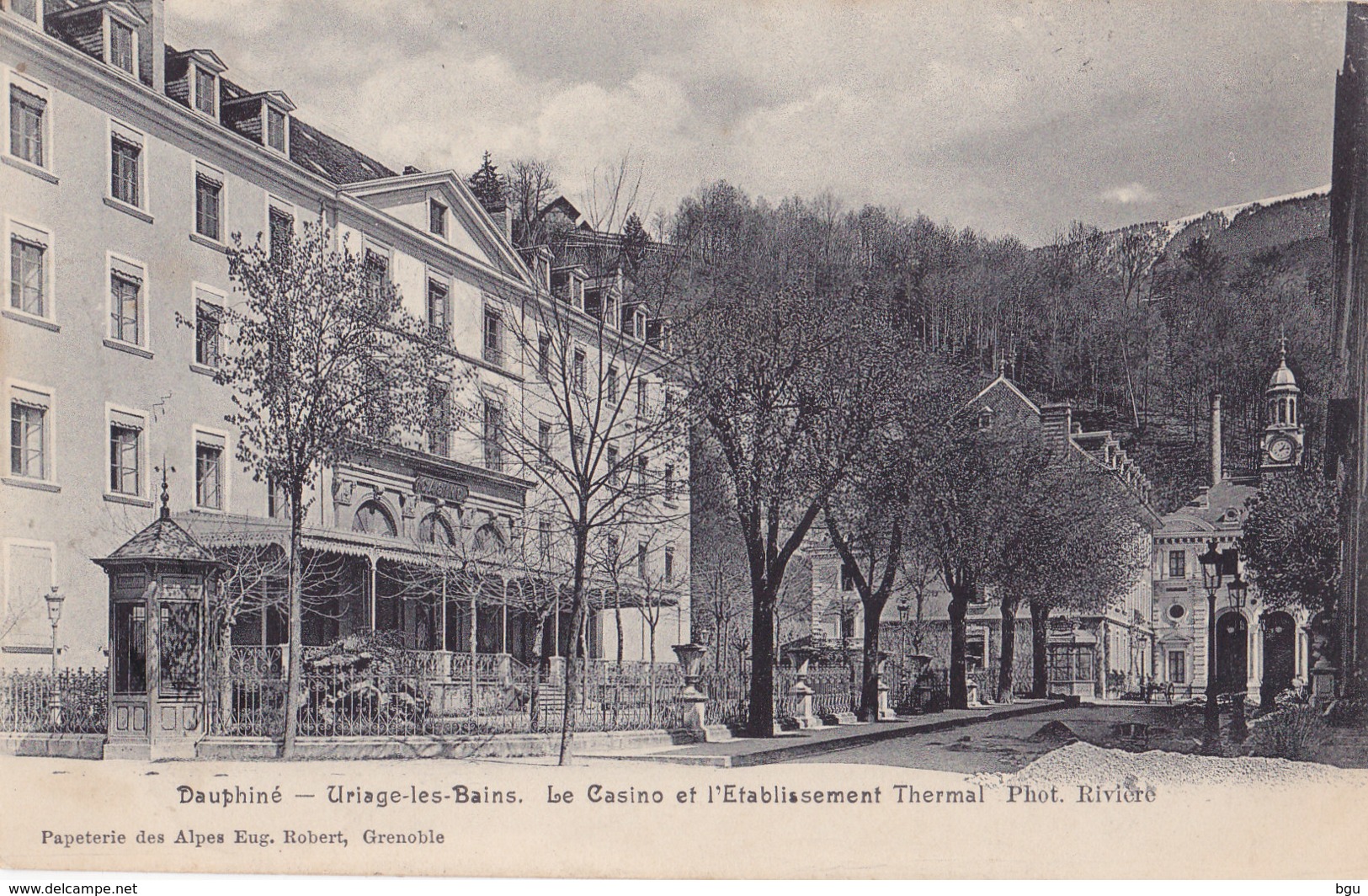 Uriage Les Bains (38) - Le Casino Et L'Etablissement Thermal - Autres & Non Classés