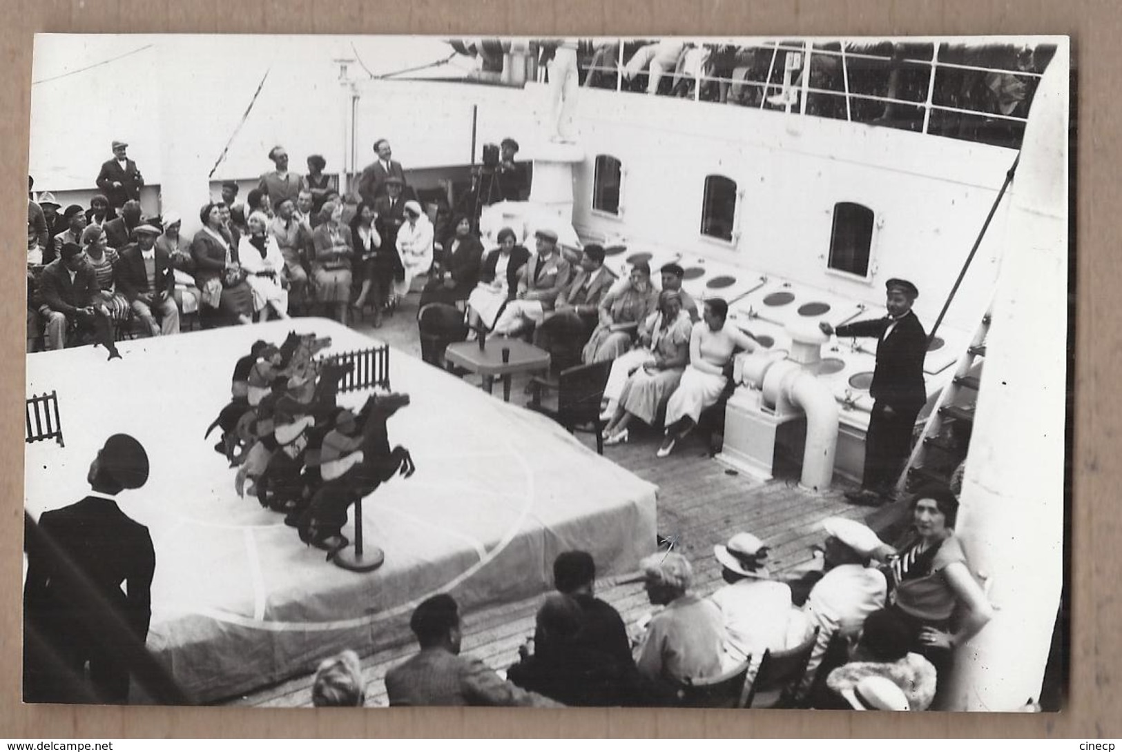 CPSM PHOTO PAQUEBOT - Bâteau TB PLAN SS CUBA Croisière 1932 - TB ANIMATION JEU COURSE CHEVAUX - Paquebote