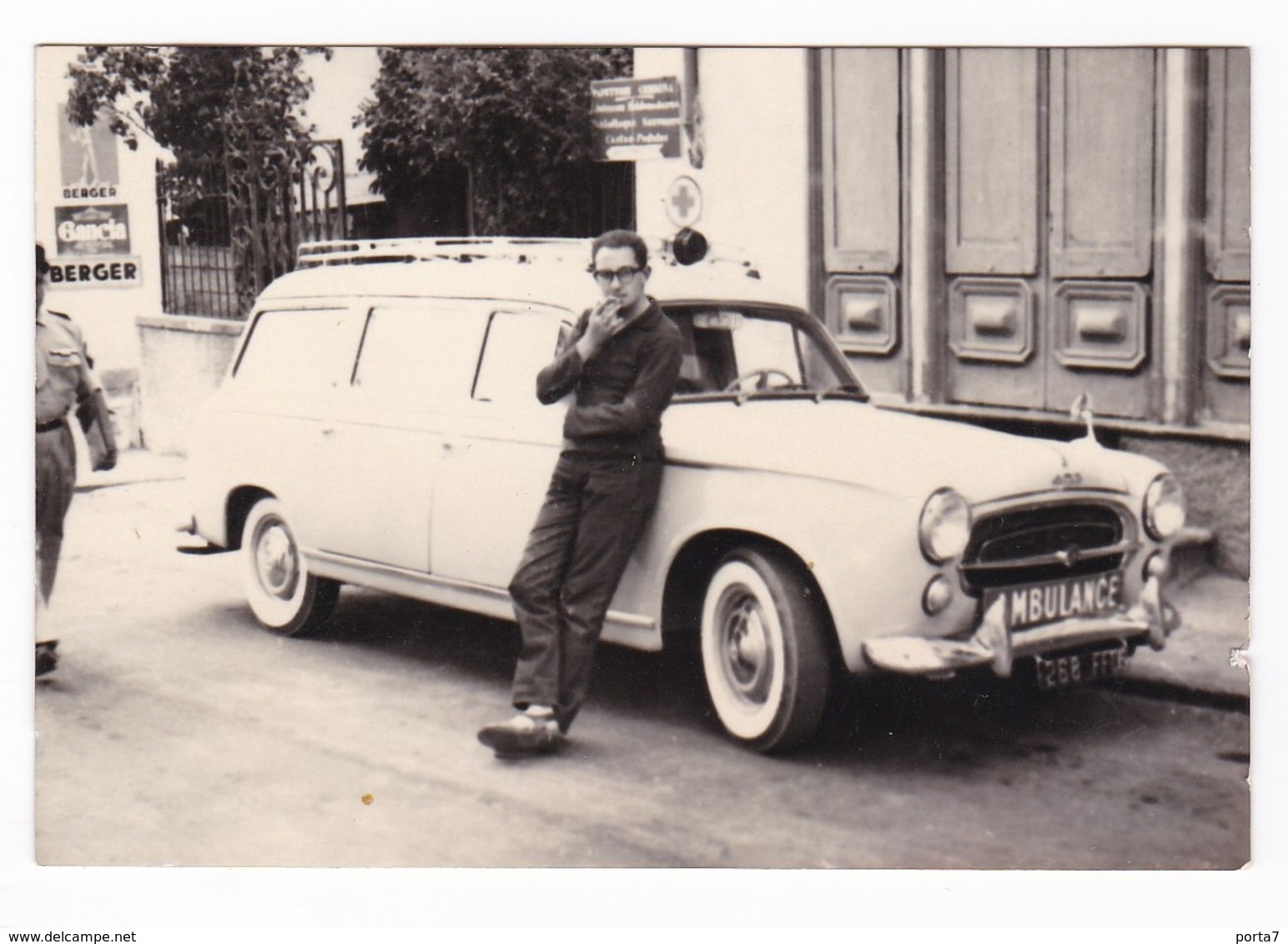 AUTOMOBILE  - PEUGEOT  " 403 AMBULANCE "  - AMBULANZA - CAR  - FOTO ORIGINALE 1960 - Automobili