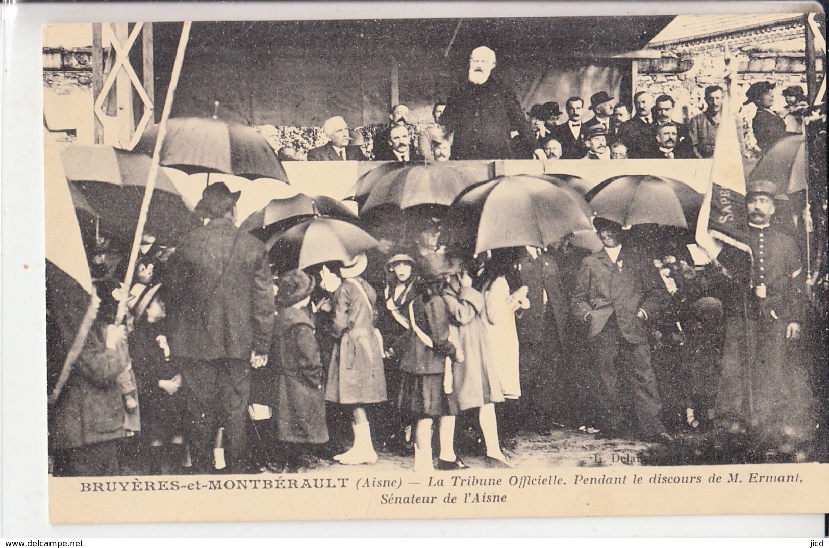 02 Bruyeres Et Montberault La Tribune Officielle Pendant Le Discours Du Senateur M Ermant - Autres & Non Classés