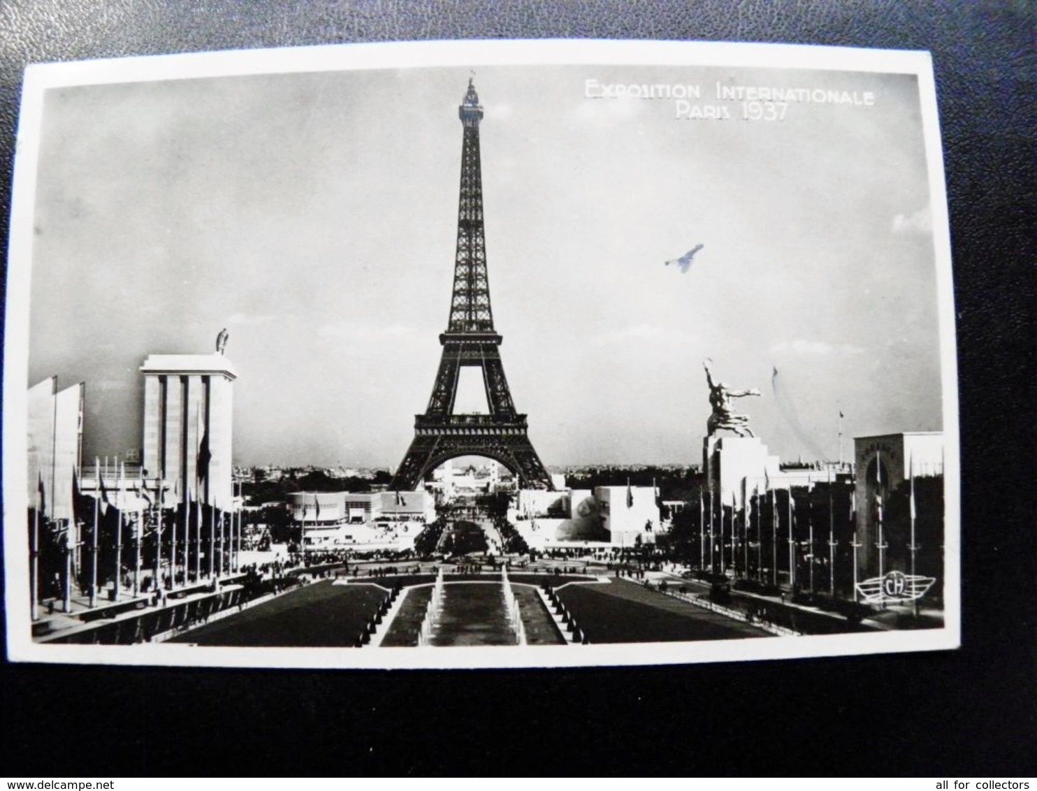 Old Post Card Carte Sent From France Le Puy En Velay Paris 1937 Exposition Internationale Eifel Tower - Storia Postale
